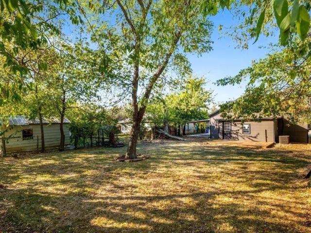 House for sale in Whitesboro, Grayson County