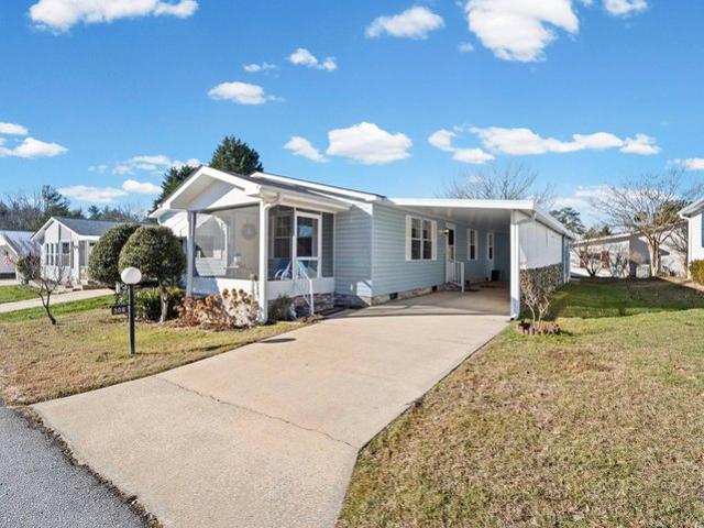 House for sale in Hendersonville, North Carolina
