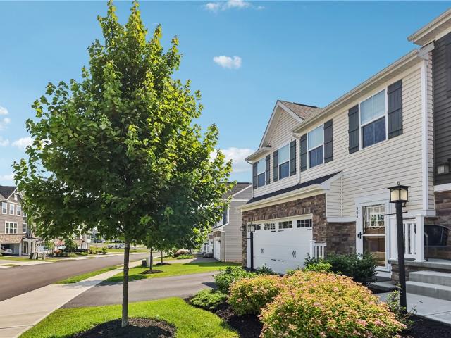Townhouse for sale in Mars