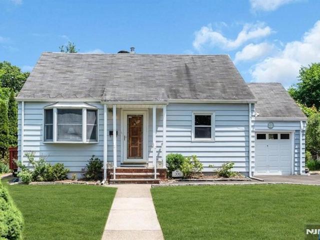 House for sale in Cresskill, New Jersey