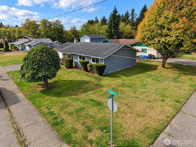 House for sale in Cosmopolis, Grays Harbor County