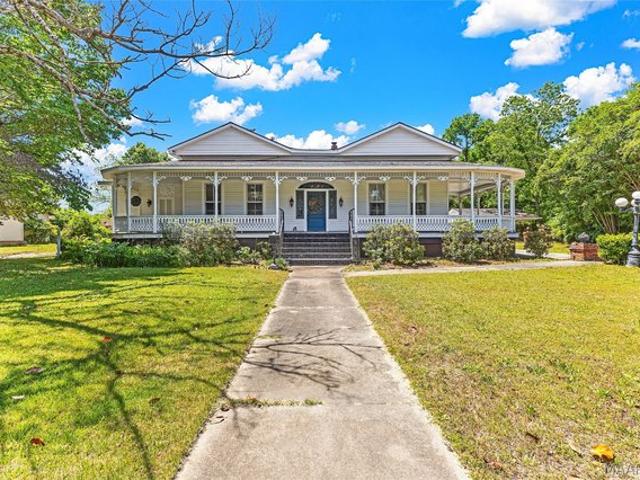 House for sale in Elmore, Alabama