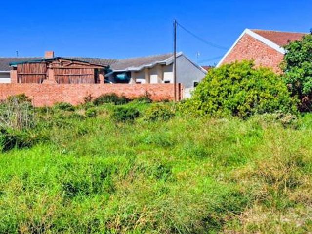 Land for sale in Cape St Francis, Eastern Cape