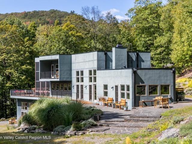 House for sale in Bearsville, New York
