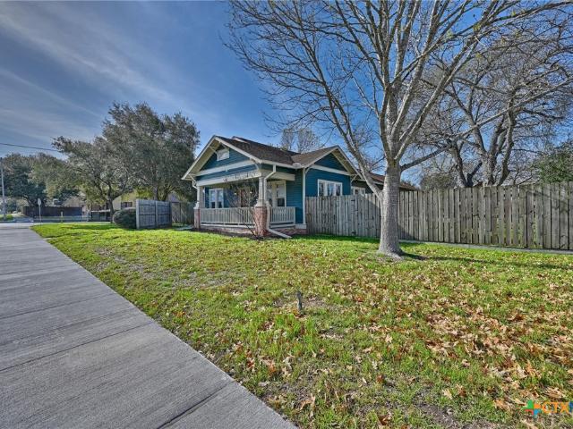 House for sale in Shiner, Texas
