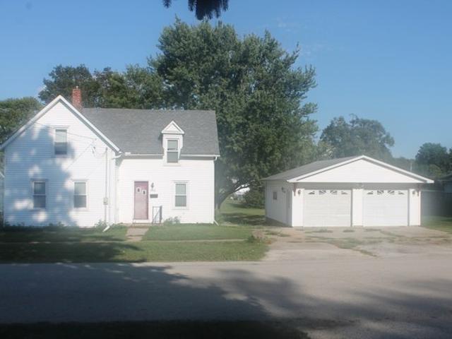 House for sale in Cambridge, Illinois
