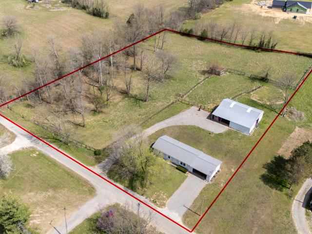 House for sale in Creal Springs, Illinois