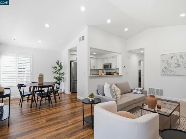 Condo for sale in San Ramon, California