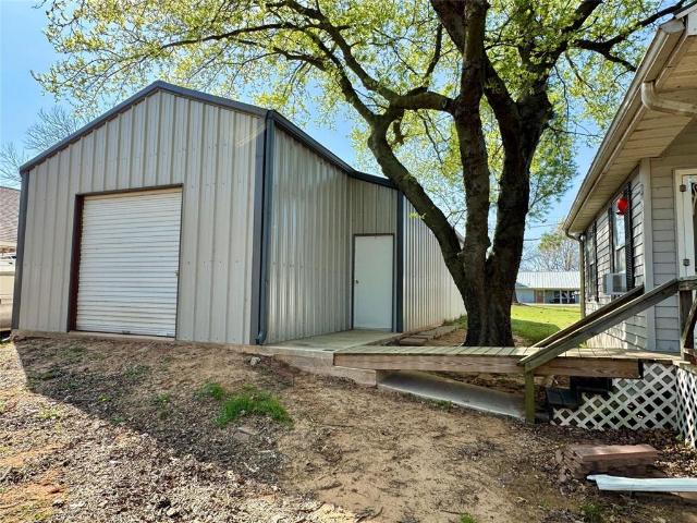 House for sale in Nocona, Texas