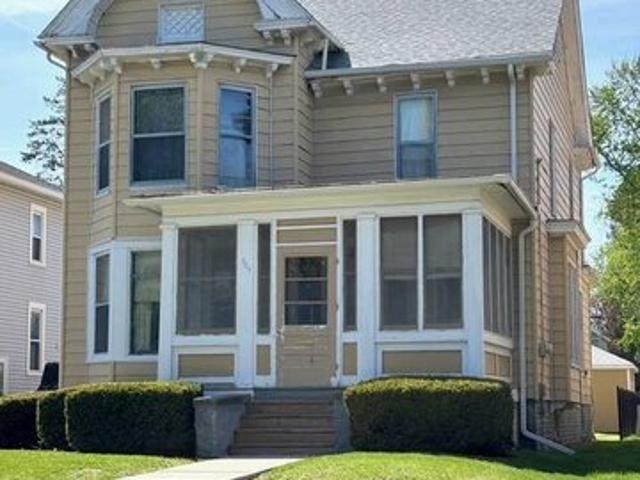 House for sale in Monmouth, Illinois