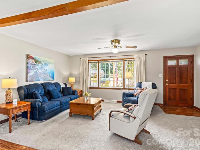 House for sale in Broadview, Statesville
