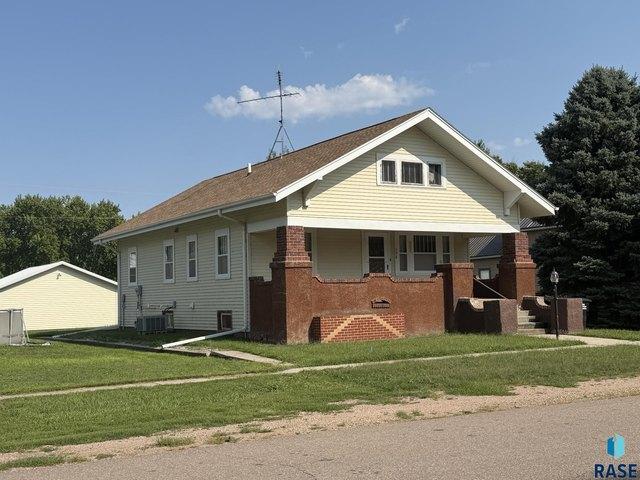 House for sale in Menno, South Dakota