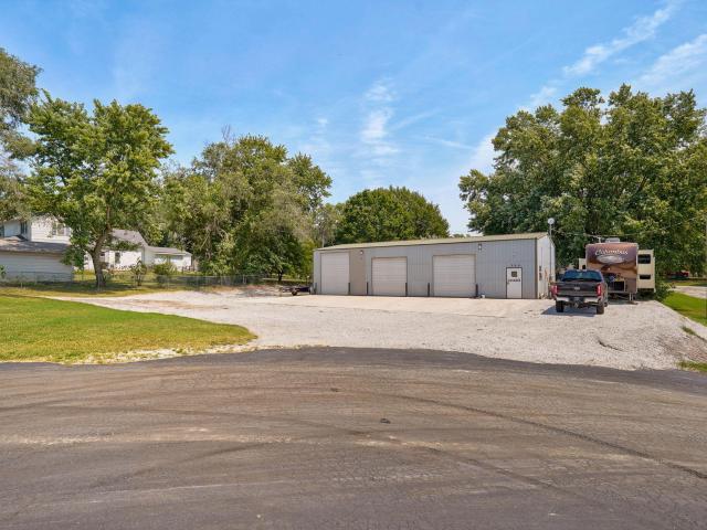 Commercial for sale in Walnut Grove, Missouri
