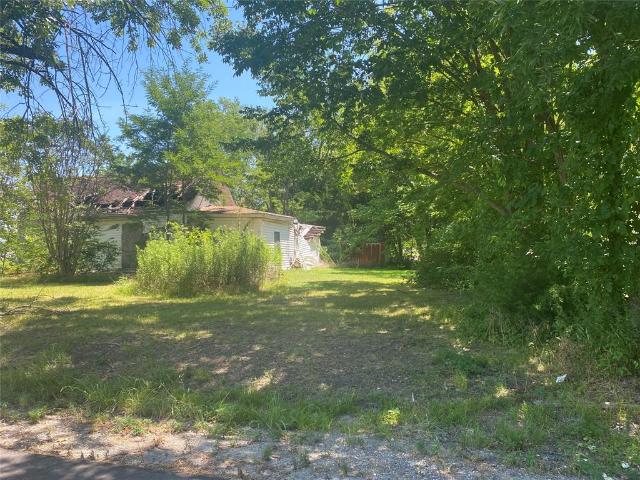 Property for sale in Clarksville, Texas