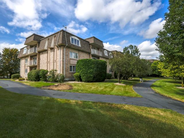 Condo for sale in Dyer, Indiana