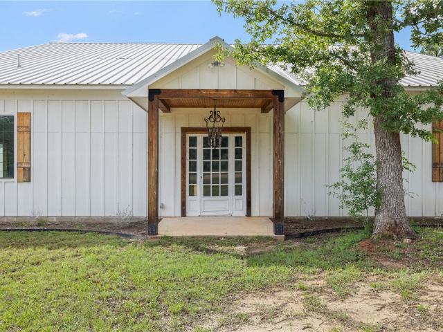 House for sale in Somerville, Texas