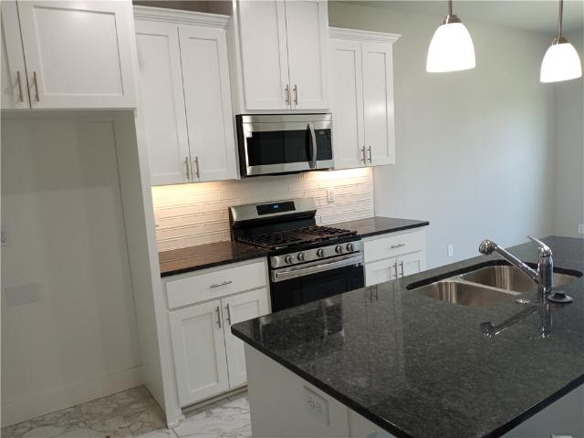 House for sale in Gravette, Benton County