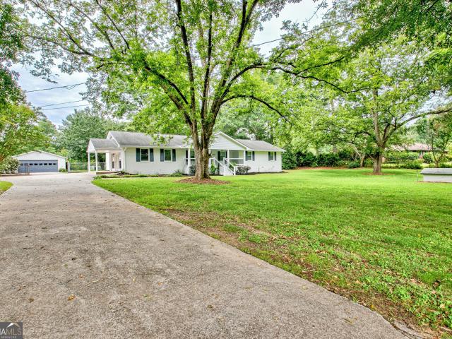 House for sale in Tyrone, Georgia