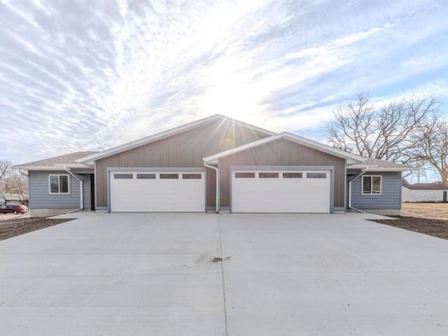 Townhouse for sale in Lake Park, Iowa