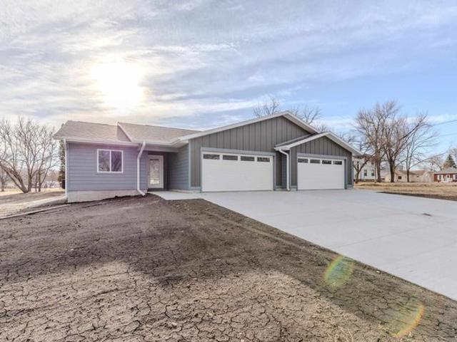 Townhouse for sale in Lake Park, Iowa