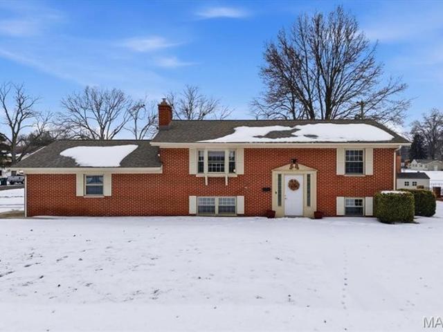 House for sale in Mascoutah, Illinois