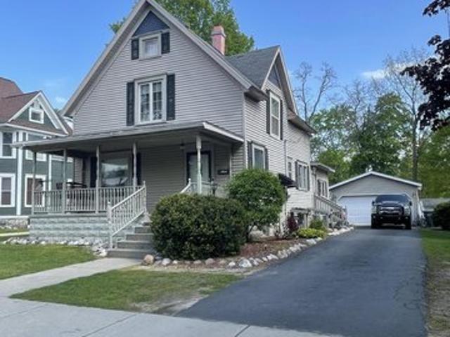 House for sale in Dowagiac, Michigan