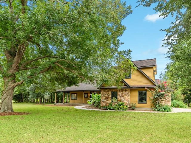 House for sale in Angleton, Texas