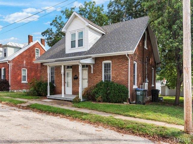House for sale in Monroe, Illinois