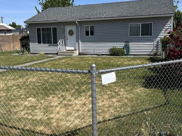 House for sale in McNary Townsite Division #1, Umatilla