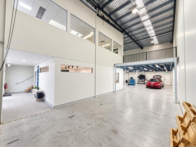 Warehouse for rent in Yatala, Gold Coast City