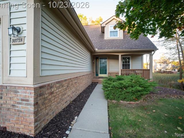 Condo for sale in The Maples, Novi