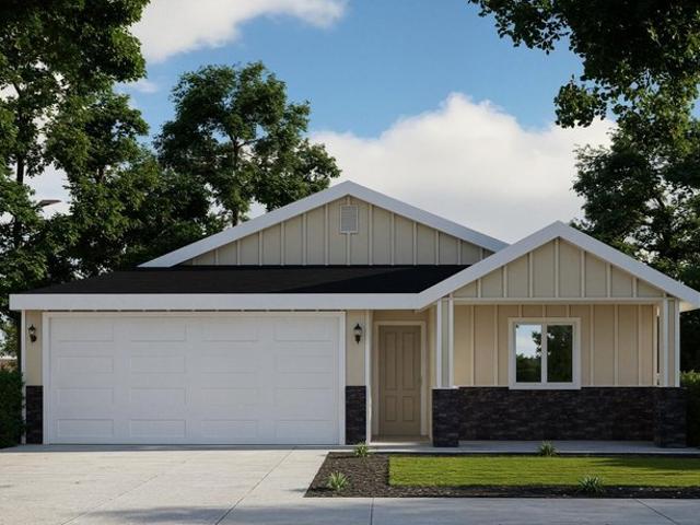 House for sale in Visalia, Tulare County