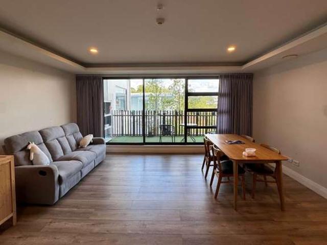 Apartment for rent in Paremoremo