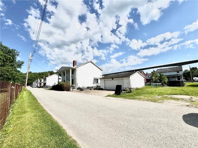 House for sale in Centerville, Pennsylvania