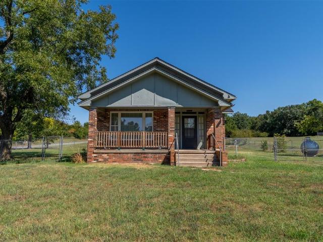 House for sale in Pauls Valley, Oklahoma