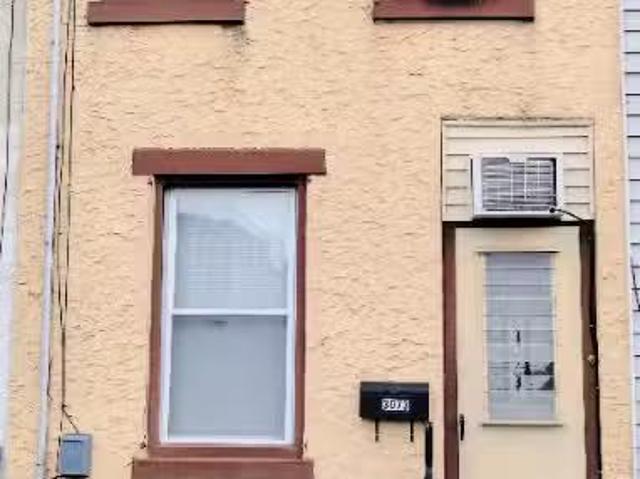 Condo for rent in Philadelphia