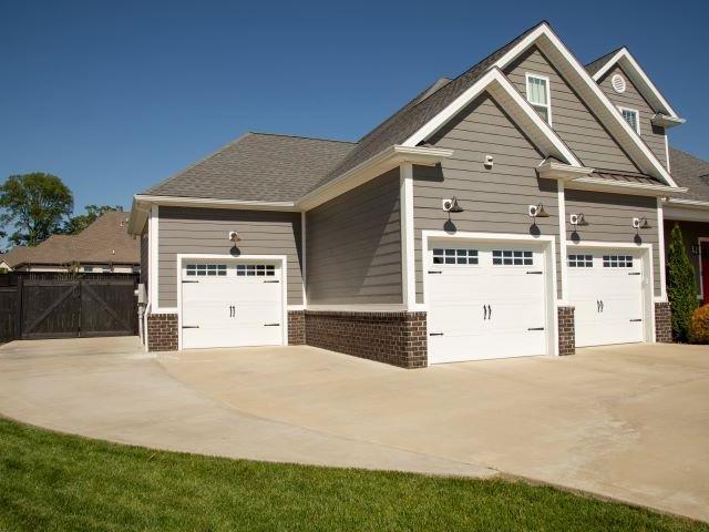 House for sale in Bowling Green, Kentucky