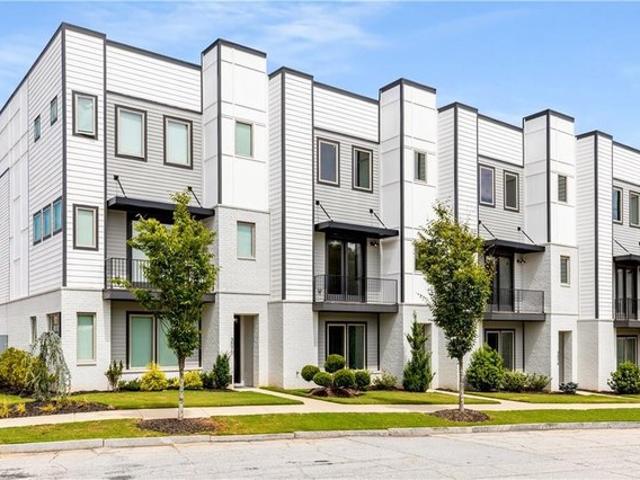 Townhouse for sale in Scottdale, DeKalb County