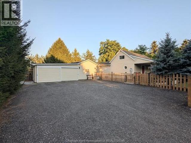 House for sale in Chatham–kent, Ontario
