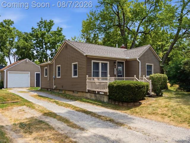 House for sale in Rochester Hills, Michigan