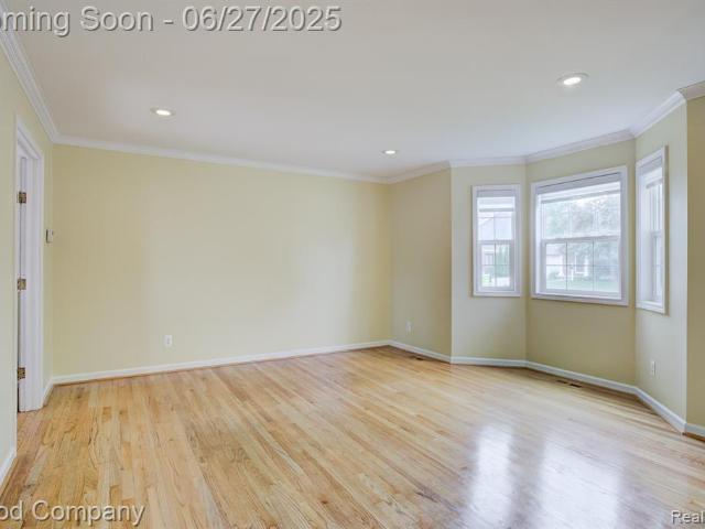House for sale in Madison Heights