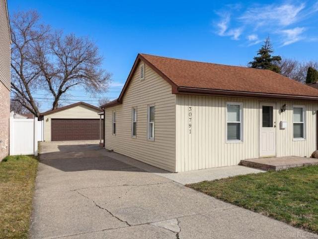 House for sale in Madison Heights, Michigan