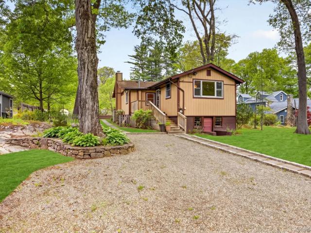 House for sale in Cortlandt Manor, New York