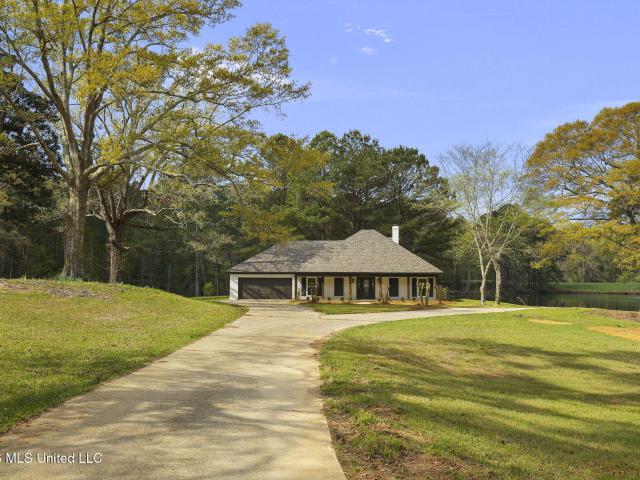 House for sale in Pelahatchie, Mississippi