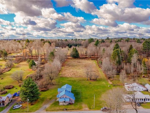 House for sale in Oneida, New York