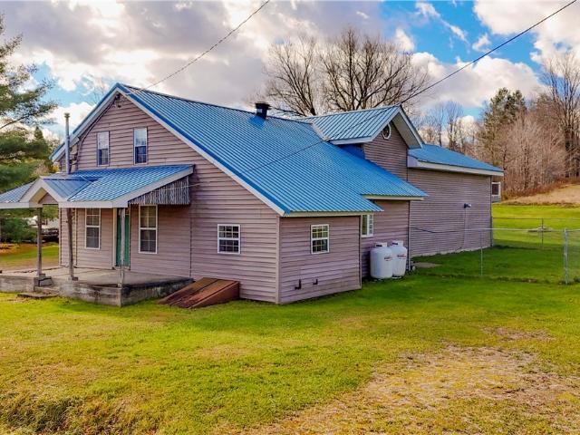 House for sale in Oneida, New York