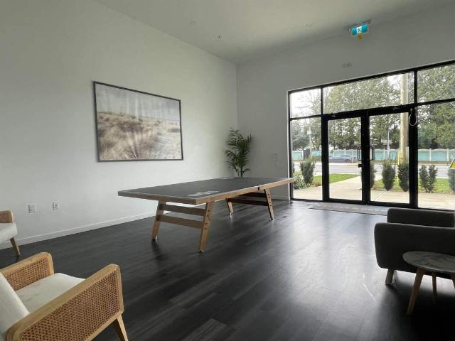 Condo for sale in Surrey, British Columbia