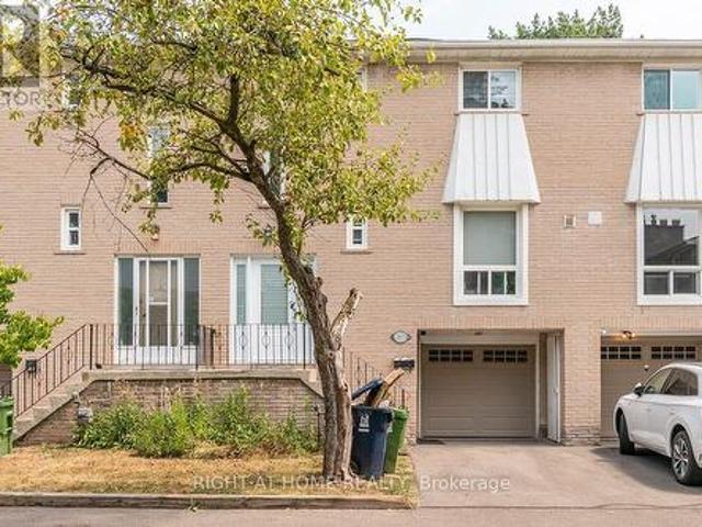 Townhouse for rent in Woburn, Ontario