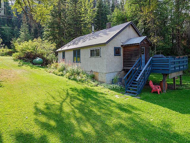 House for sale in Parson, British Columbia