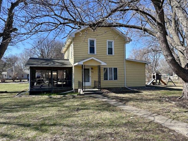 House for sale in Whiteside, Illinois